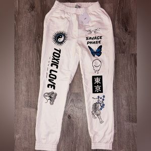 Adika sweatpants never worn, size medium but run small